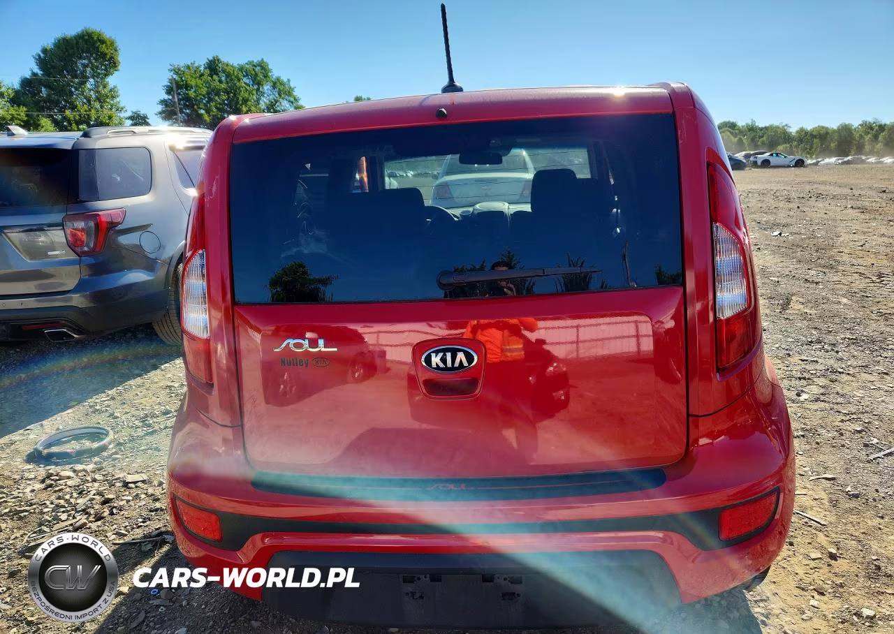 2013 Kia Soul Base VIN:KNDJT2A59D7615564 - 6