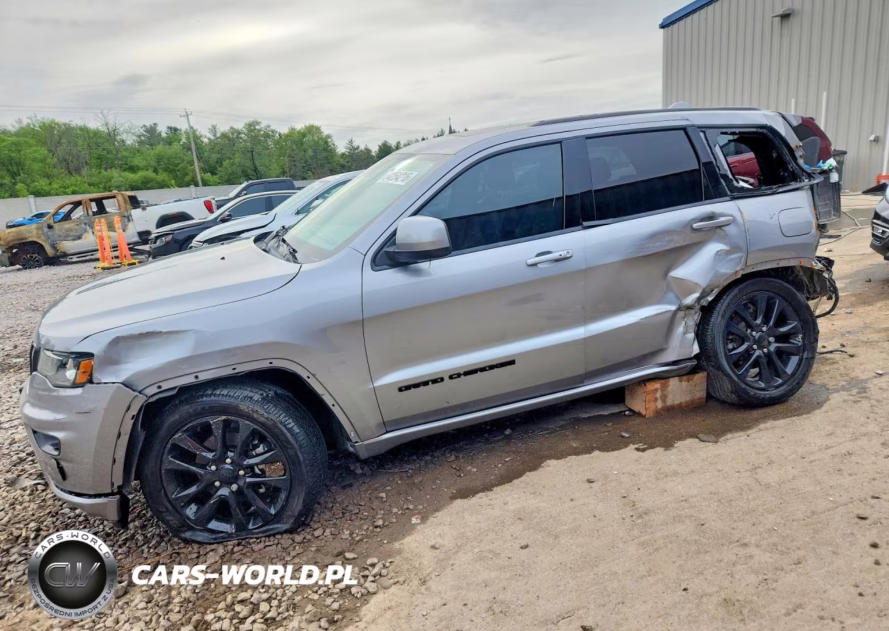2019 Jeep Grand Cherokee Laredo – zdjęcie 1 z 13