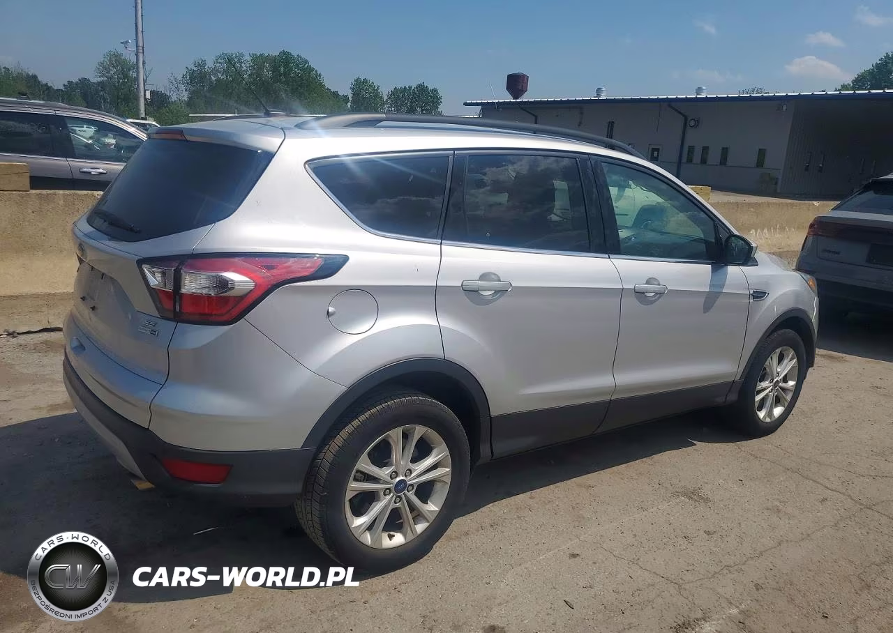 2017 Ford Escape Se VIN:1FMCU9GD0HUC88679 - 3
