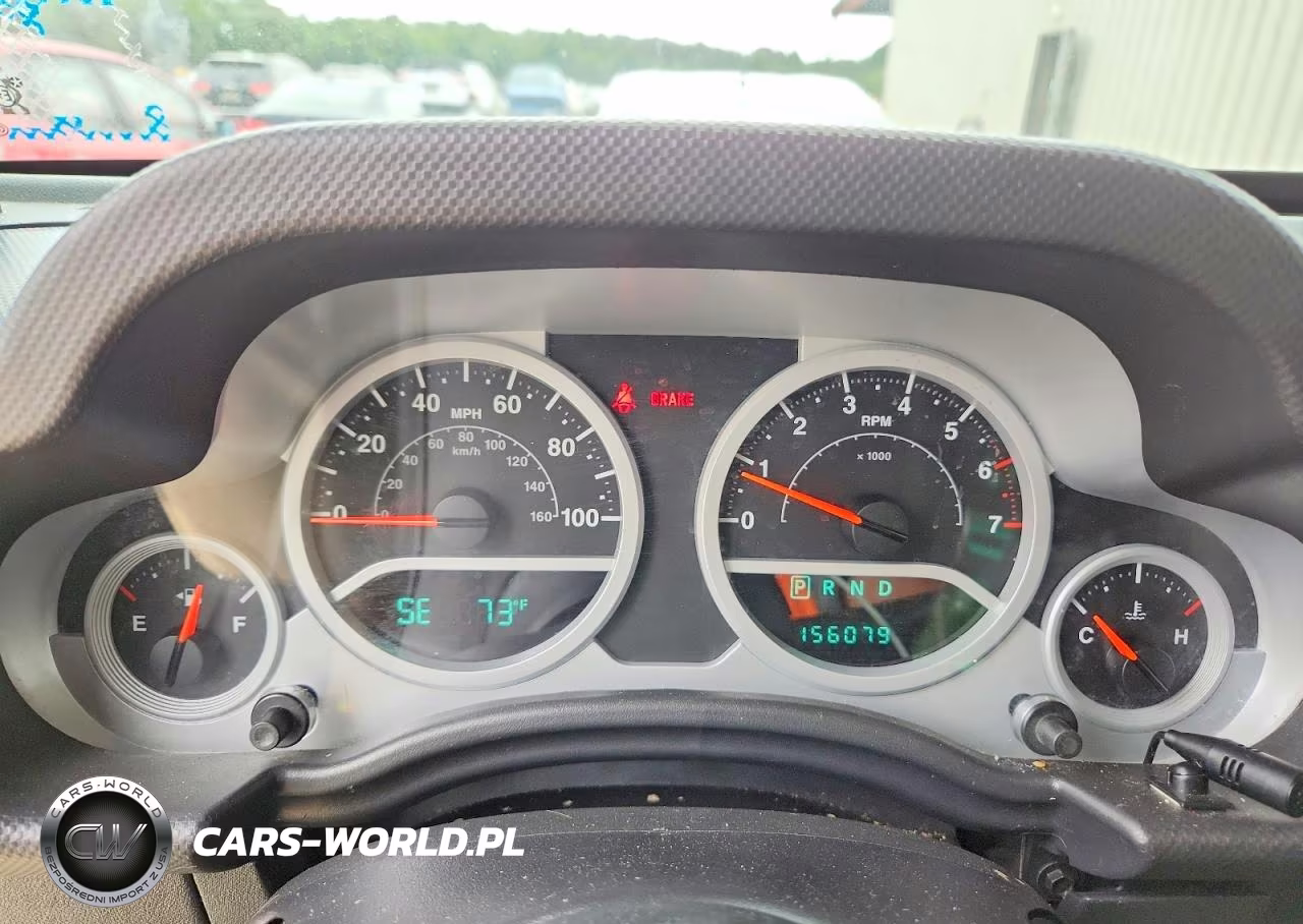 2010 Jeep Wrangler Unlimited Sport VIN:1J4HA3H1XAL199163 - 9