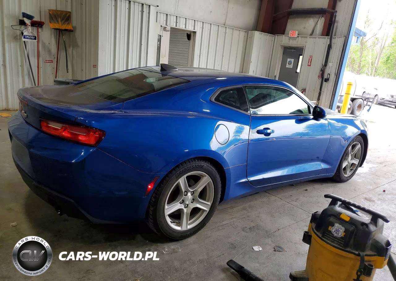 2018 Chevrolet Camaro Lt VIN:1G1FB1RX5J0182220 - 3