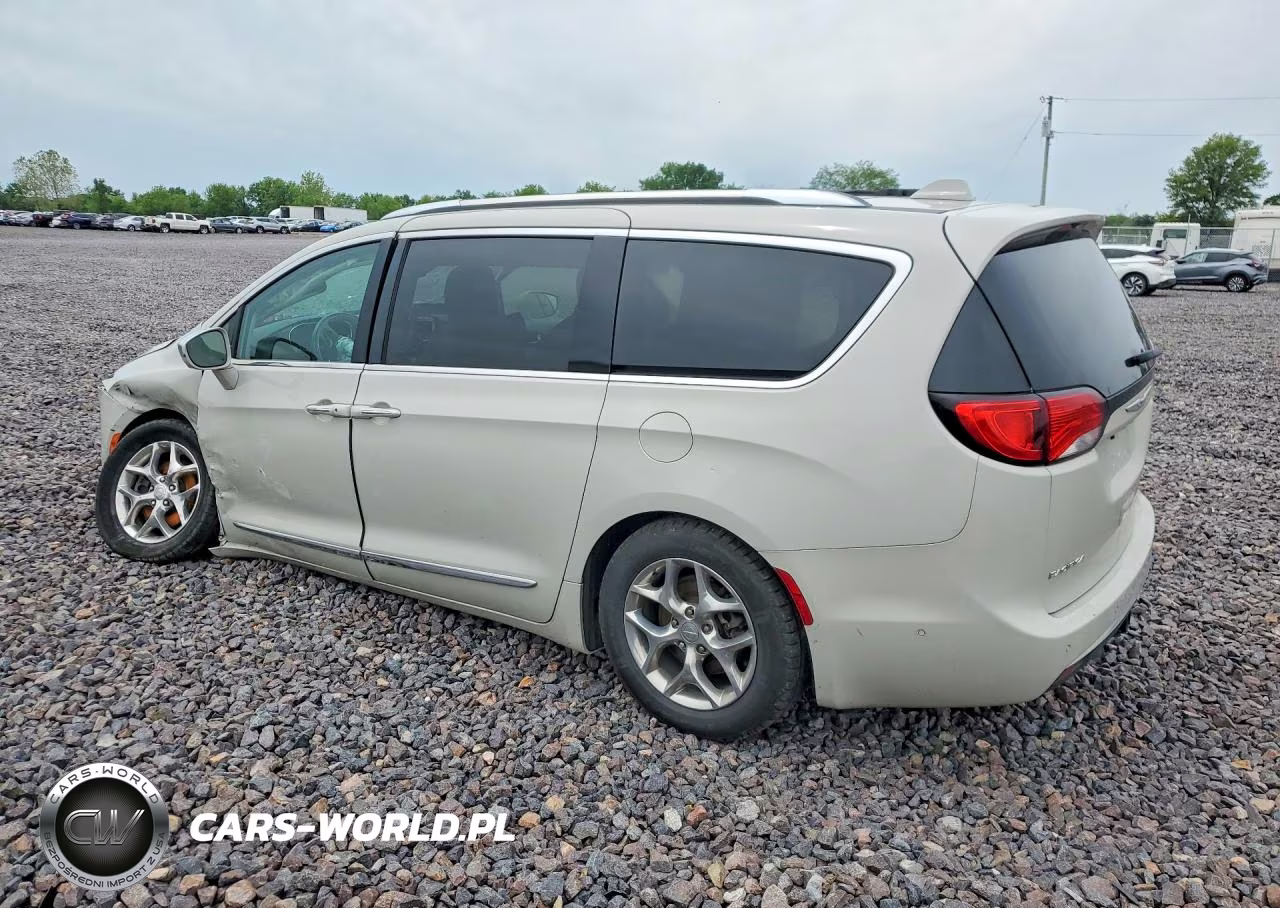 2019 Chrysler Pacifica Limited VIN:2C4RC1GG6KR702369 - 2