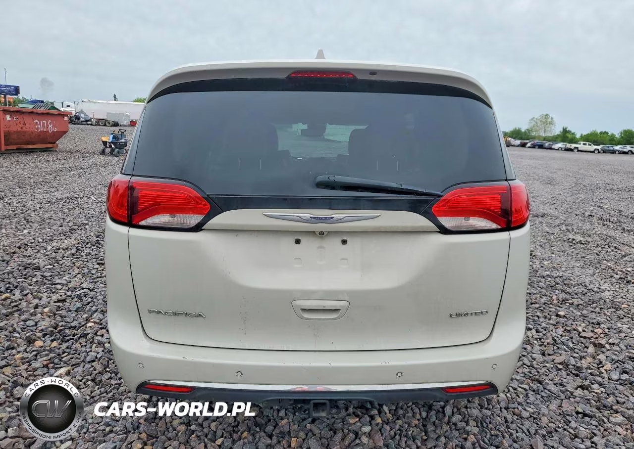 2019 Chrysler Pacifica Limited VIN:2C4RC1GG6KR702369 - 6