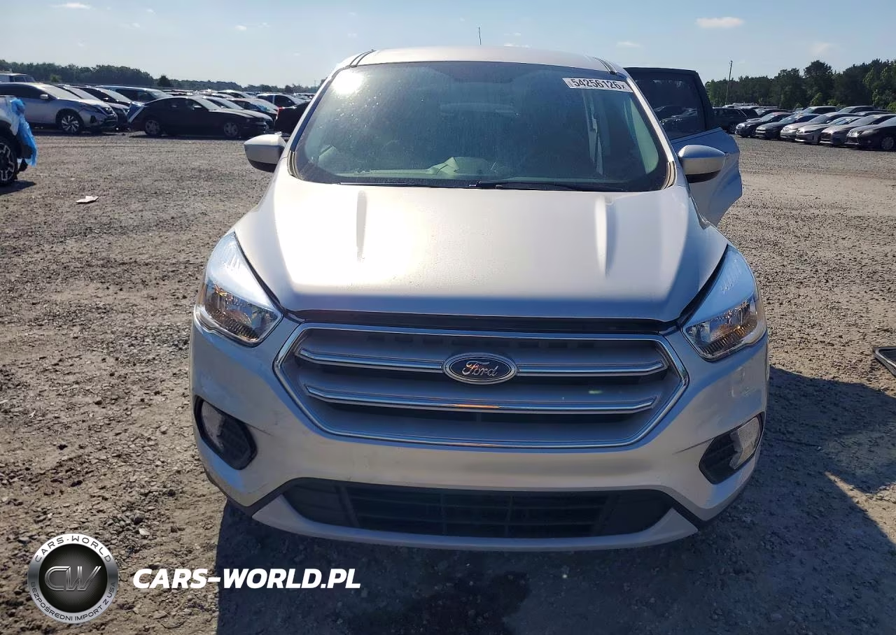 2019 Ford Escape Se VIN:1FMCU9G9XKUB83635 - 5