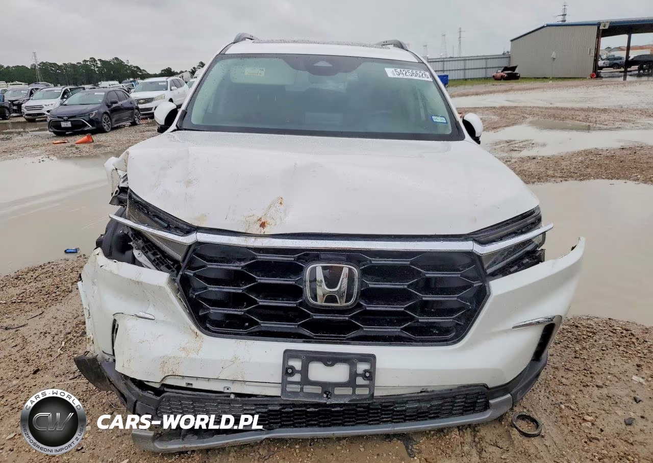 2025 Honda Pilot Touring VIN:5FNYG2H75SB007140 - 5