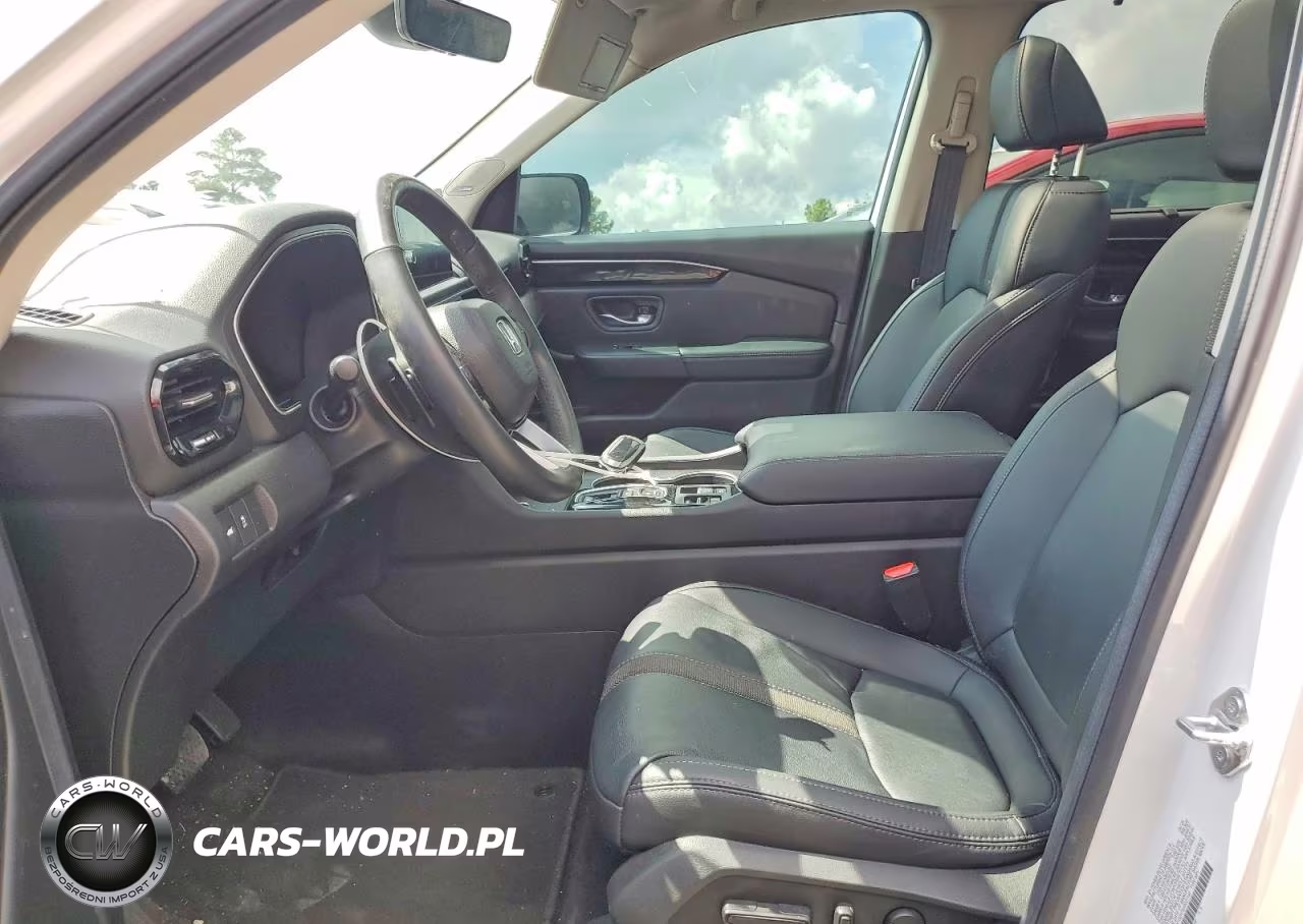 2025 Honda Pilot Touring VIN:5FNYG2H75SB007140 - 7