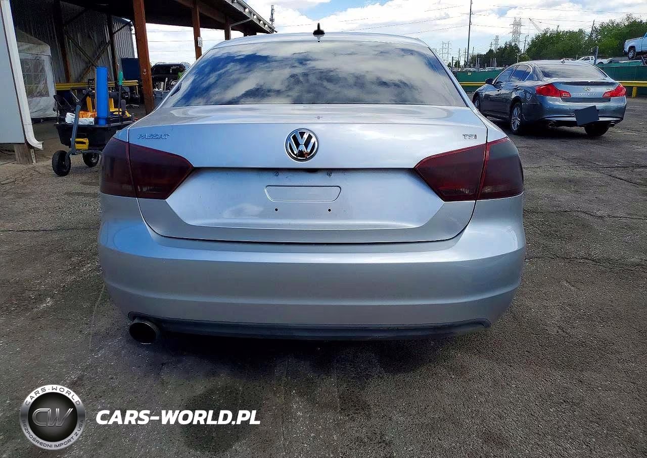 2015 Volkswagen Passat S VIN:1VWAT7A38FC112613 - 6