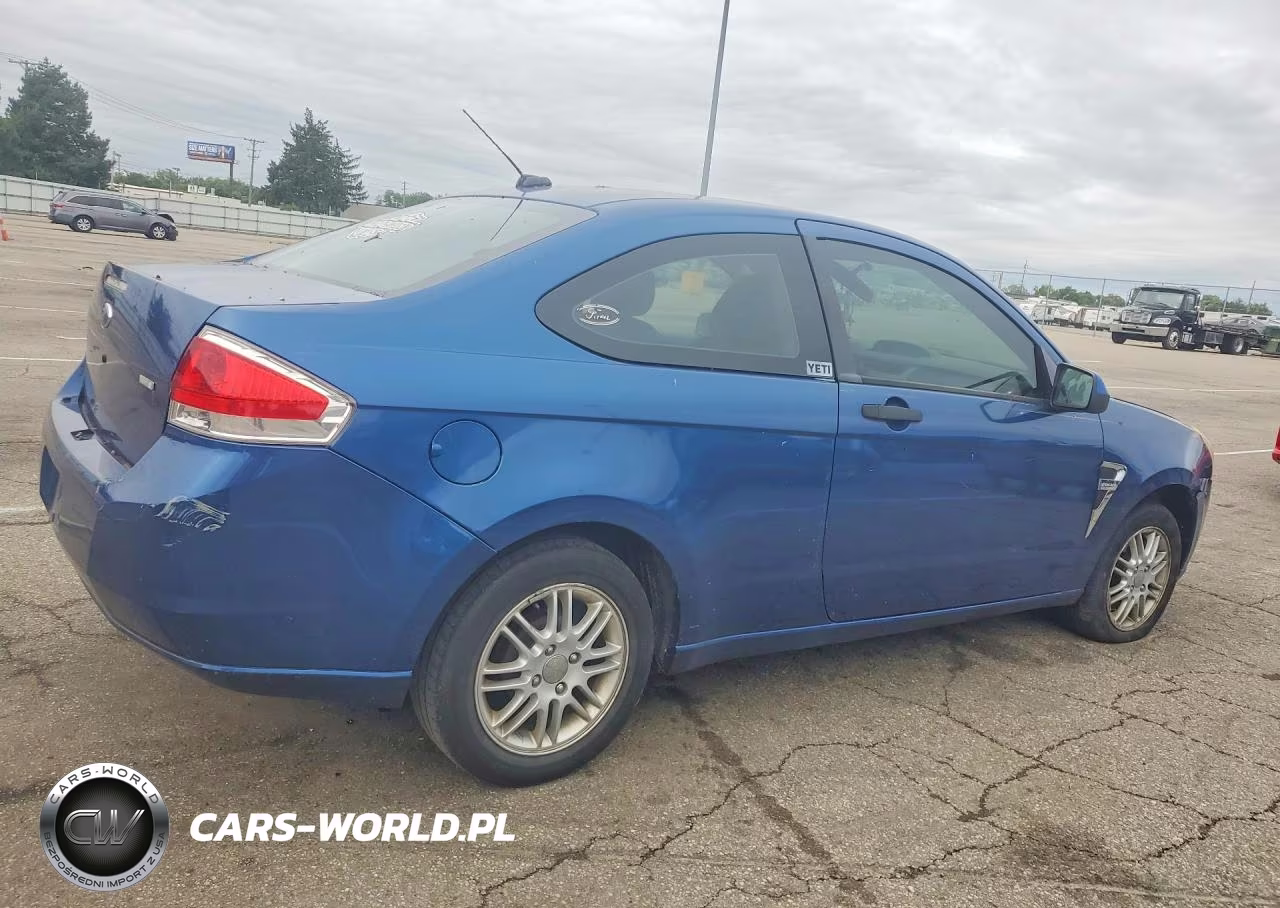 2008 Ford Focus Se VIN:1FAHP33NX8W187026 - 3