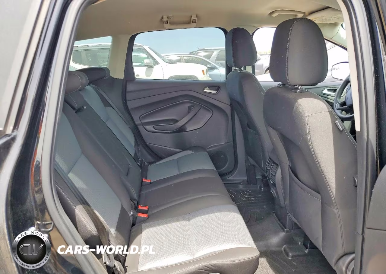2017 Ford Escape Se VIN:1FMCU9GD1HUB03605 - 10