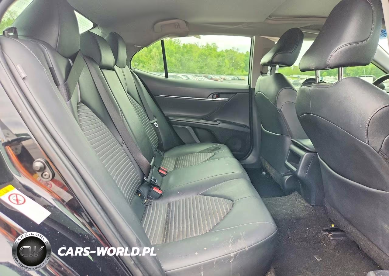2018 Toyota Camry Se VIN:JTNB11HK0J3004384 - 10