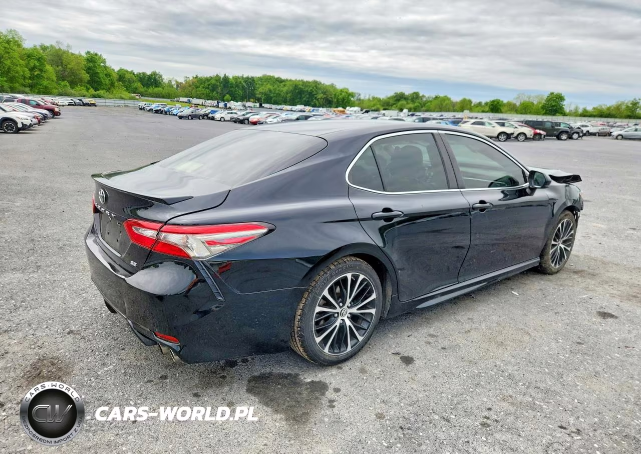 2018 Toyota Camry Se VIN:JTNB11HK0J3004384 - 3