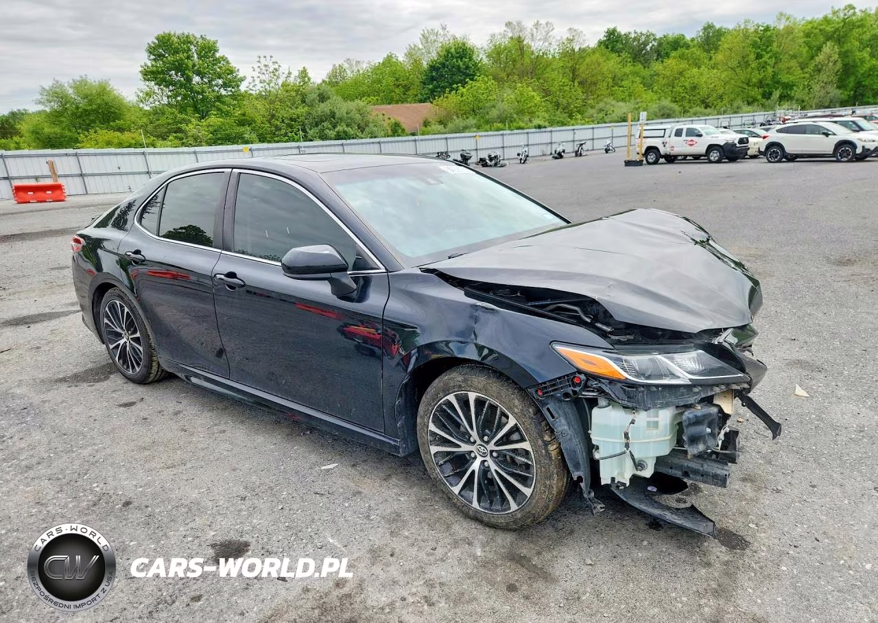2018 Toyota Camry Se VIN:JTNB11HK0J3004384 - 4