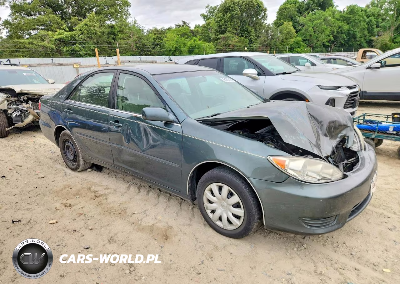 2005 Toyota Camry Le VIN:4T1BE32K65U044655 - 4