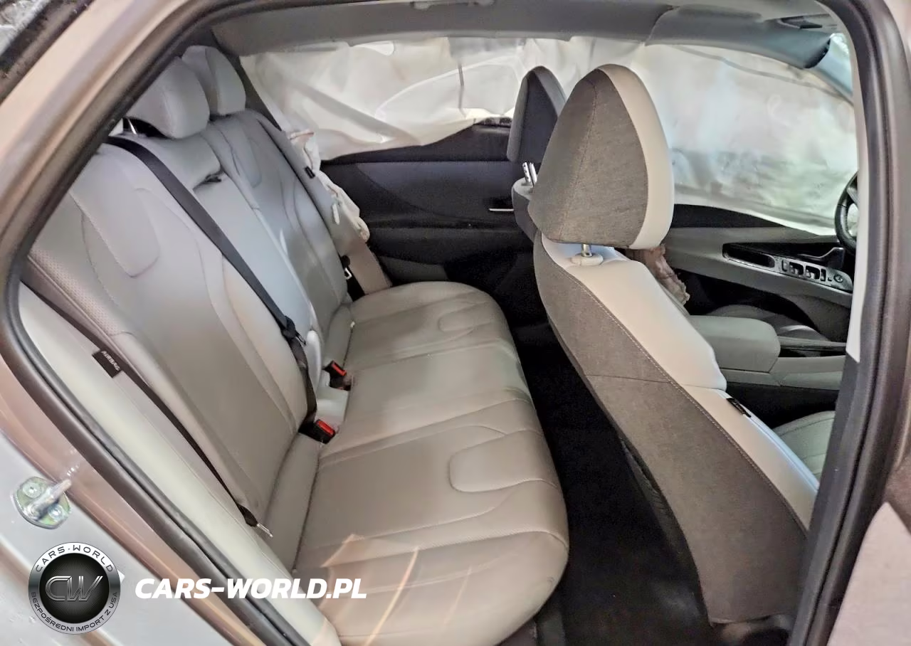 2025 Hyundai Elantra Limited VIN:KMHLP4DG8SU940030 - 9