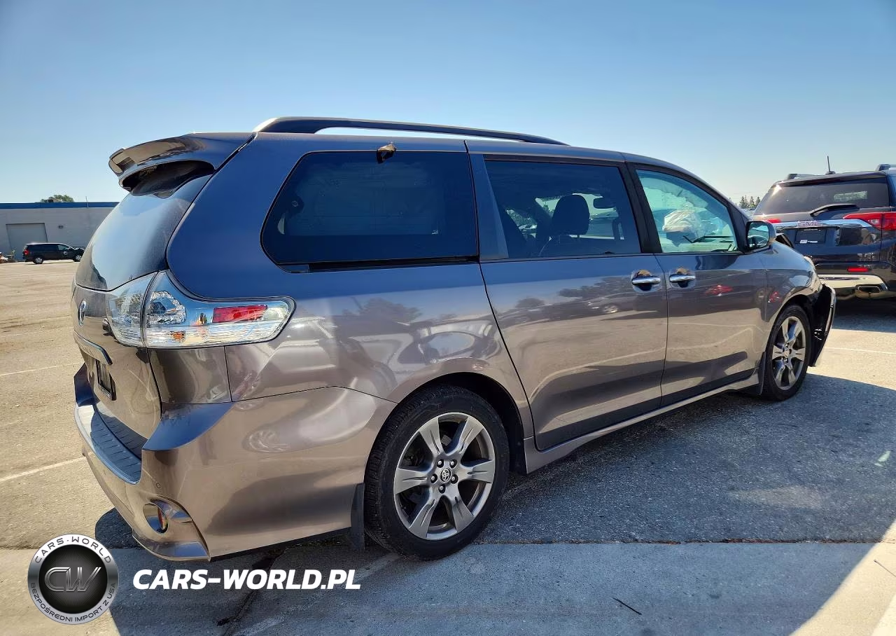 2020 Toyota Sienna Se Premium 8-Passenger VIN:5TDXZ3DCXLS087367 - 3