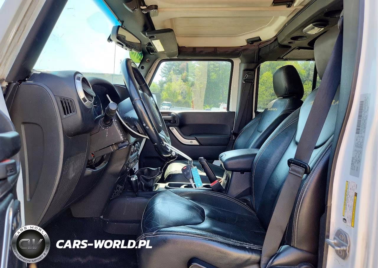 2015 Jeep Wrangler Unlimited Sahara VIN:1C4BJWEG0FL685882 - 7