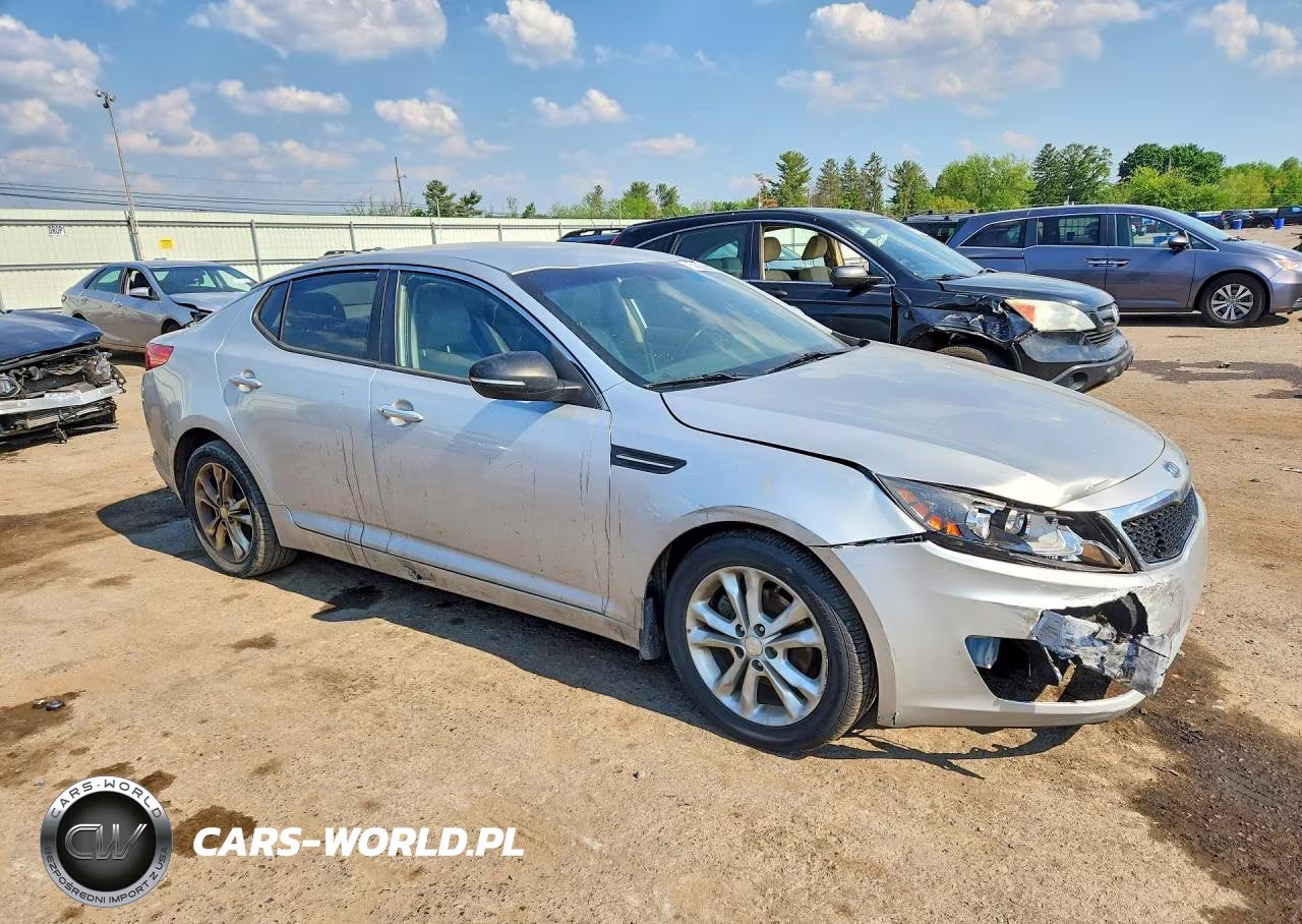 2012 Kia Optima Ex VIN:5XXGN4A73CG028137 - 4