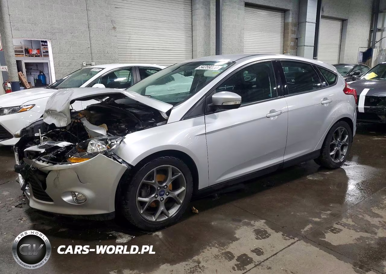 2013 Ford Focus Se VIN:1FADP3K20DL263645 - 1