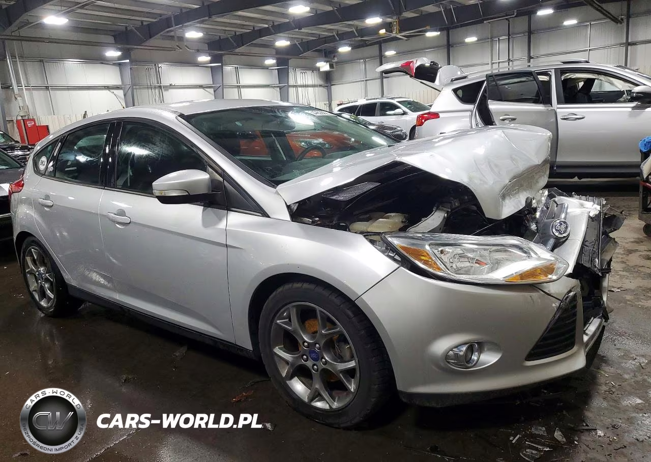 2013 Ford Focus Se VIN:1FADP3K20DL263645 - 4