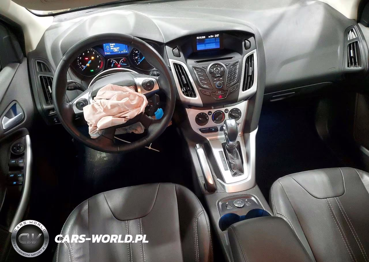2013 Ford Focus Se VIN:1FADP3K20DL263645 - 8