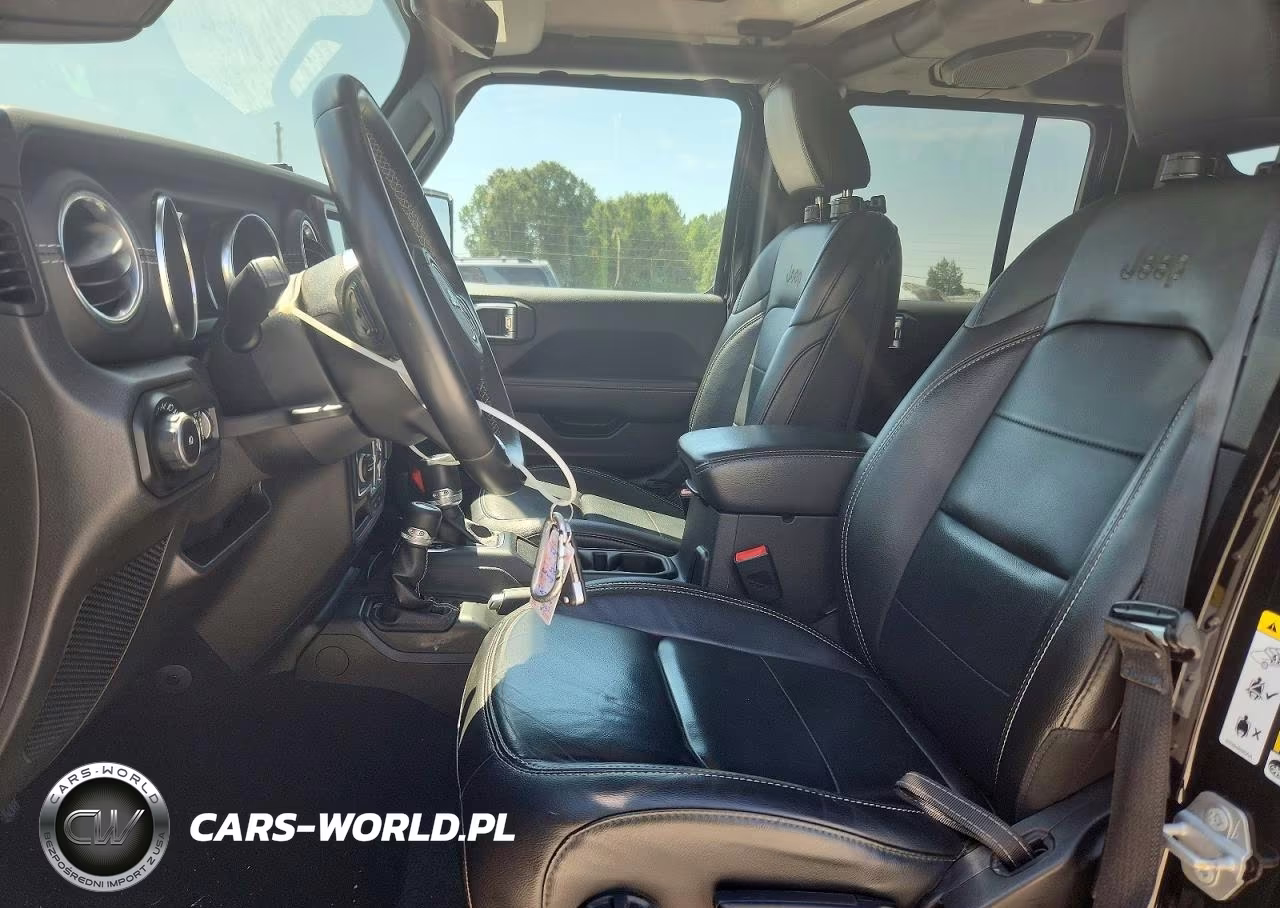 2018 Jeep Wrangler Unlimited Sahara VIN:1C4HJXEGXJW326756 - 7