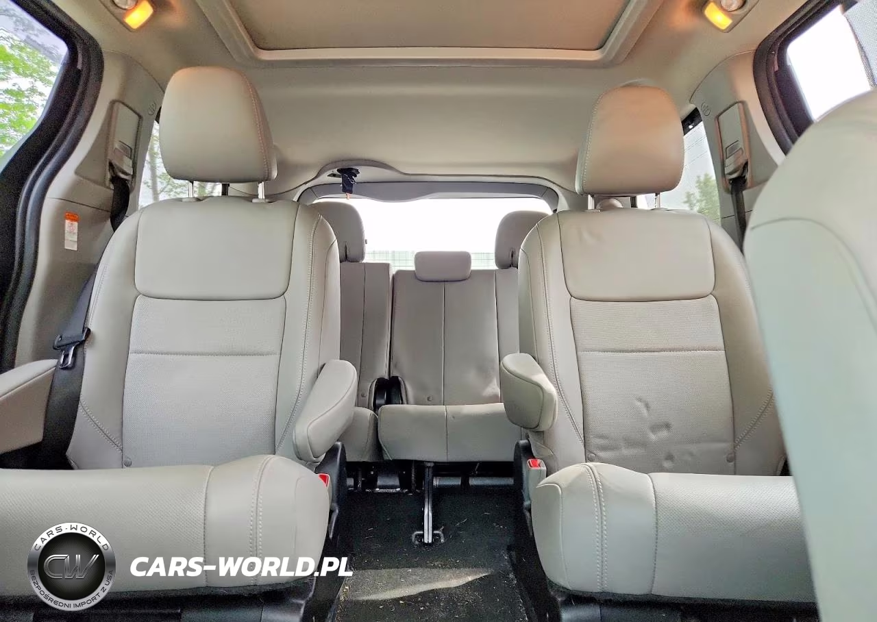 2018 Toyota Sienna Limited Premium 7-Passenger VIN:5TDDZ3DC6JS189331 - 10