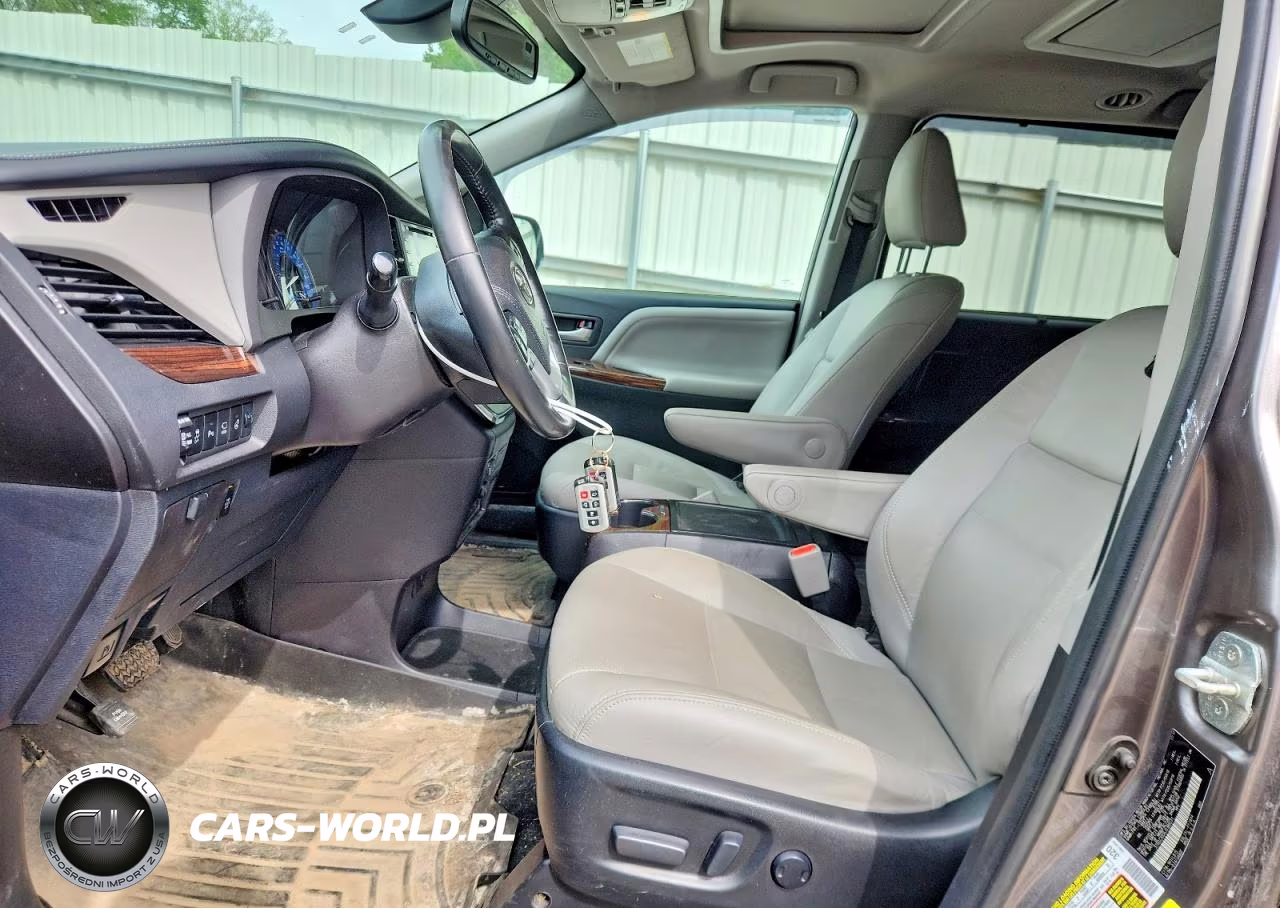 2018 Toyota Sienna Limited Premium 7-Passenger VIN:5TDDZ3DC6JS189331 - 7