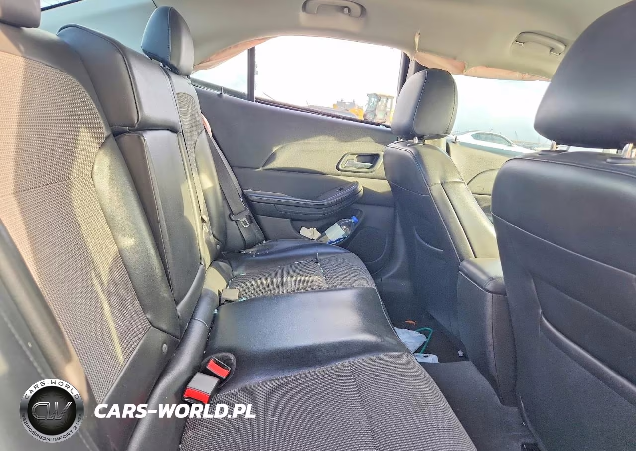 2015 Chevrolet Malibu 2Lt VIN:1G11D5SL3FF149207 - 10