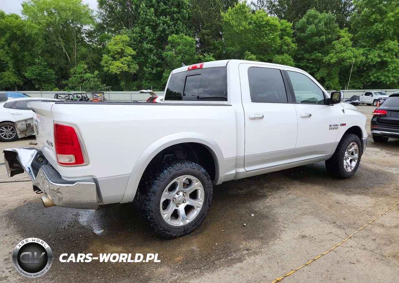 2014 Ram 1500 Laramie VIN:1C6RR7NMXES346495 - 3