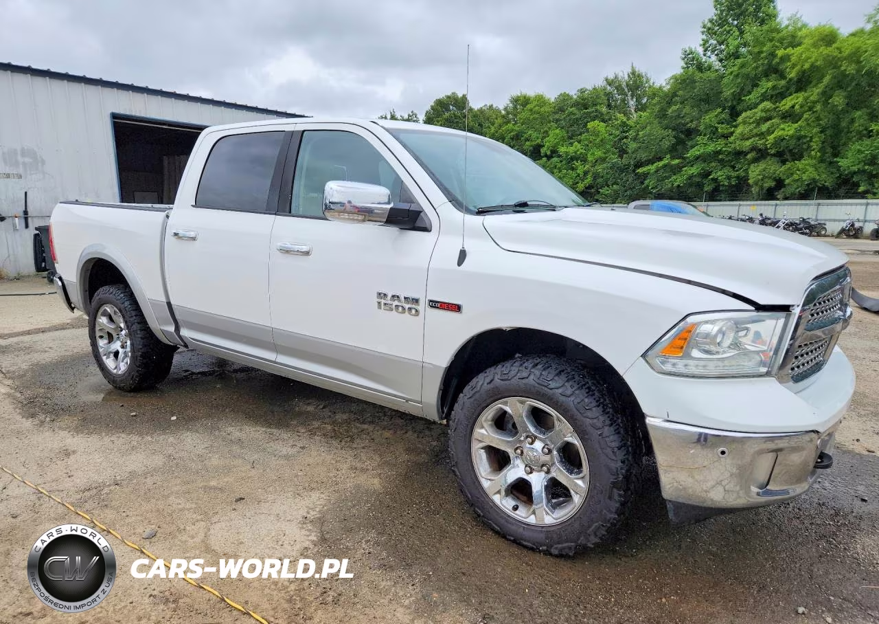 2014 Ram 1500 Laramie VIN:1C6RR7NMXES346495 - 4