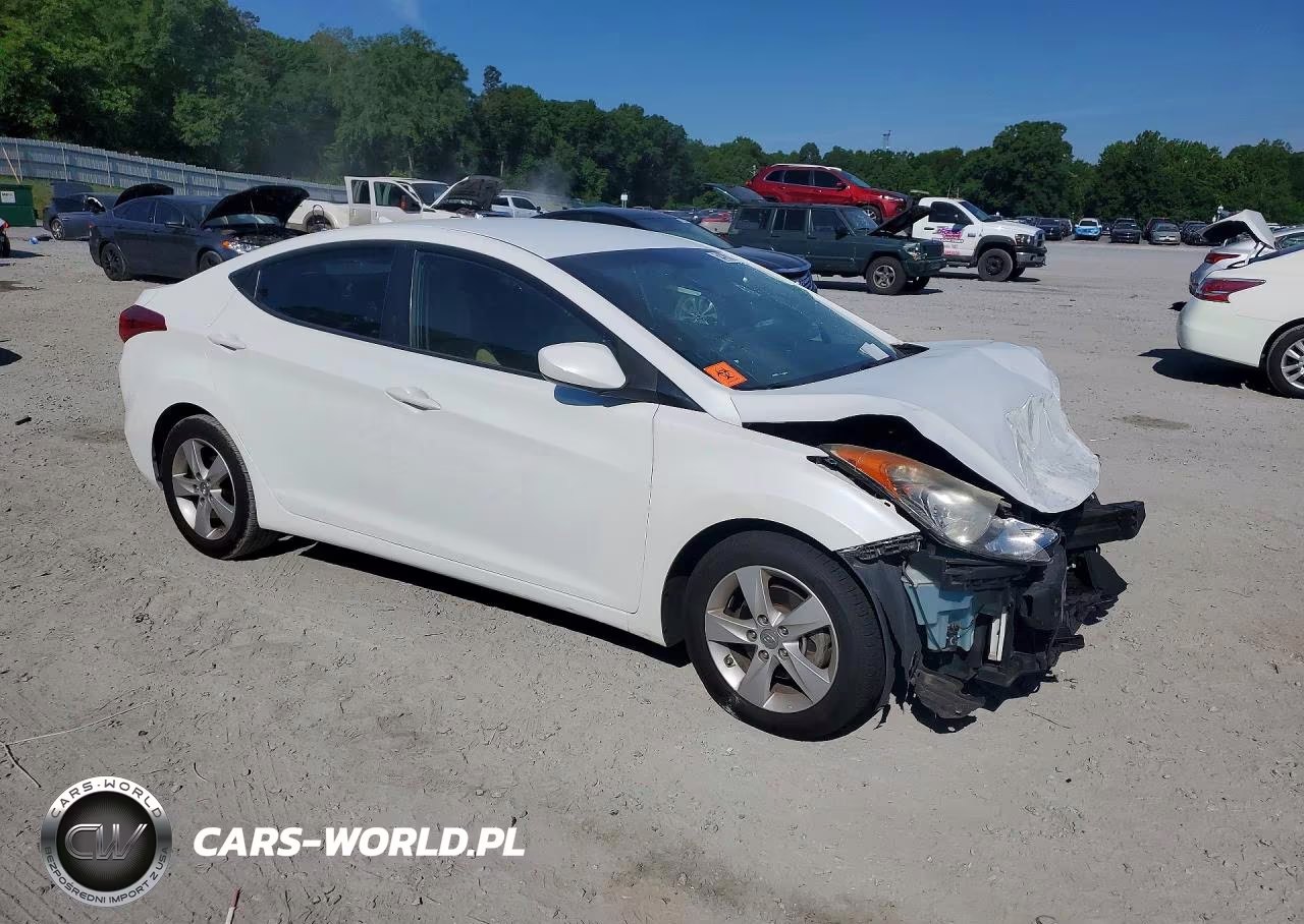 2013 Hyundai Elantra Gls VIN:5NPDH4AE2DH240929 - 4