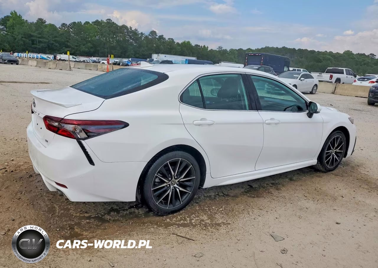 2024 Toyota Camry Se VIN:4T1G11AK2RU843314 - 3