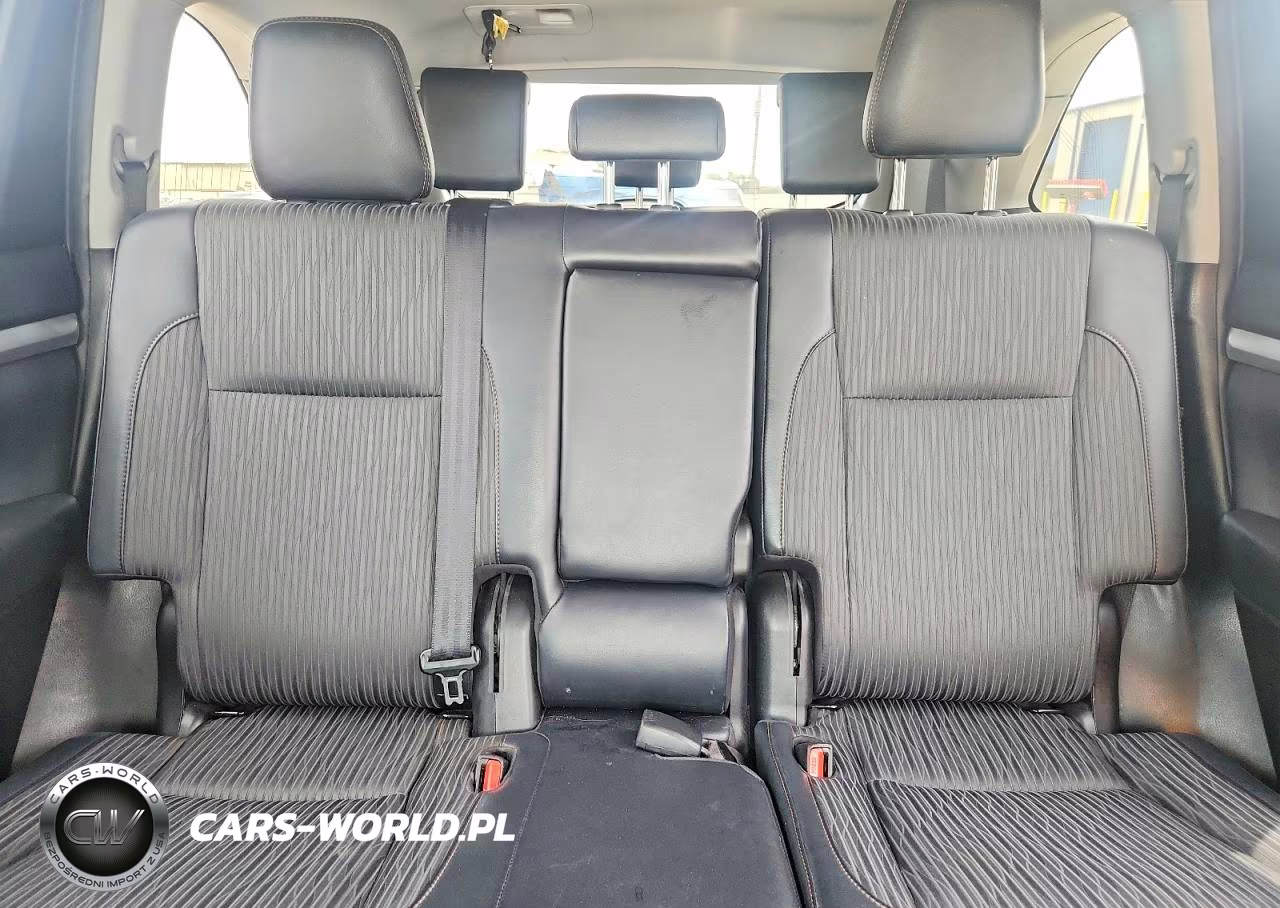 2019 Toyota Highlander Le Plus VIN:5TDZZRFH0KS311636 - 10