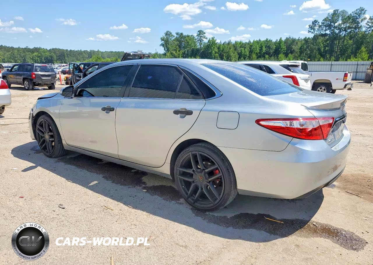 2015 Toyota Camry Se VIN:4T1BF1FK3FU053682 - 2