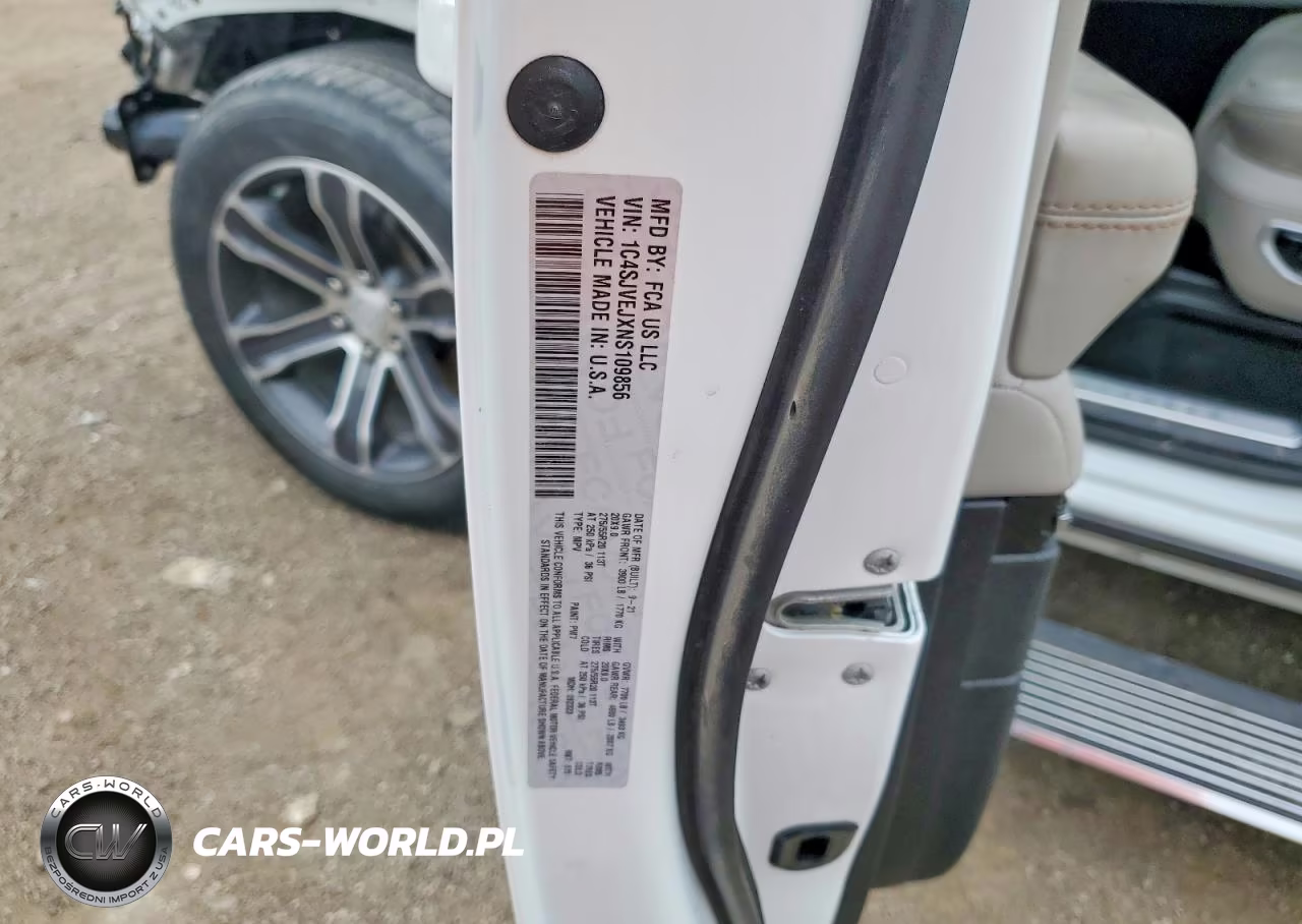 2022 Jeep Grand Wagoneer Series I VIN:1C4SJVEJXNS109856 - 13