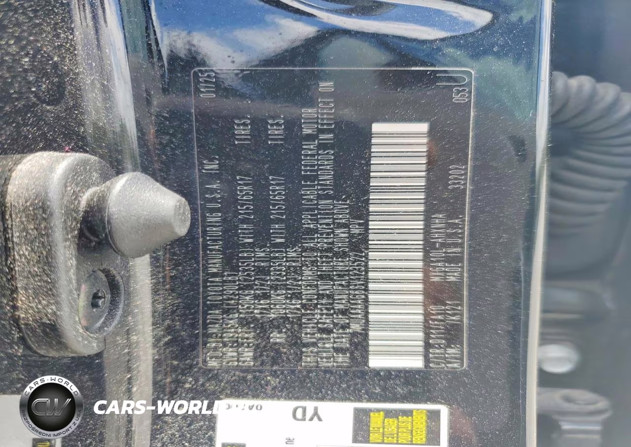 2025 Toyota Corolla Cross L VIN:7MUAAAAG6SV123522 - 14