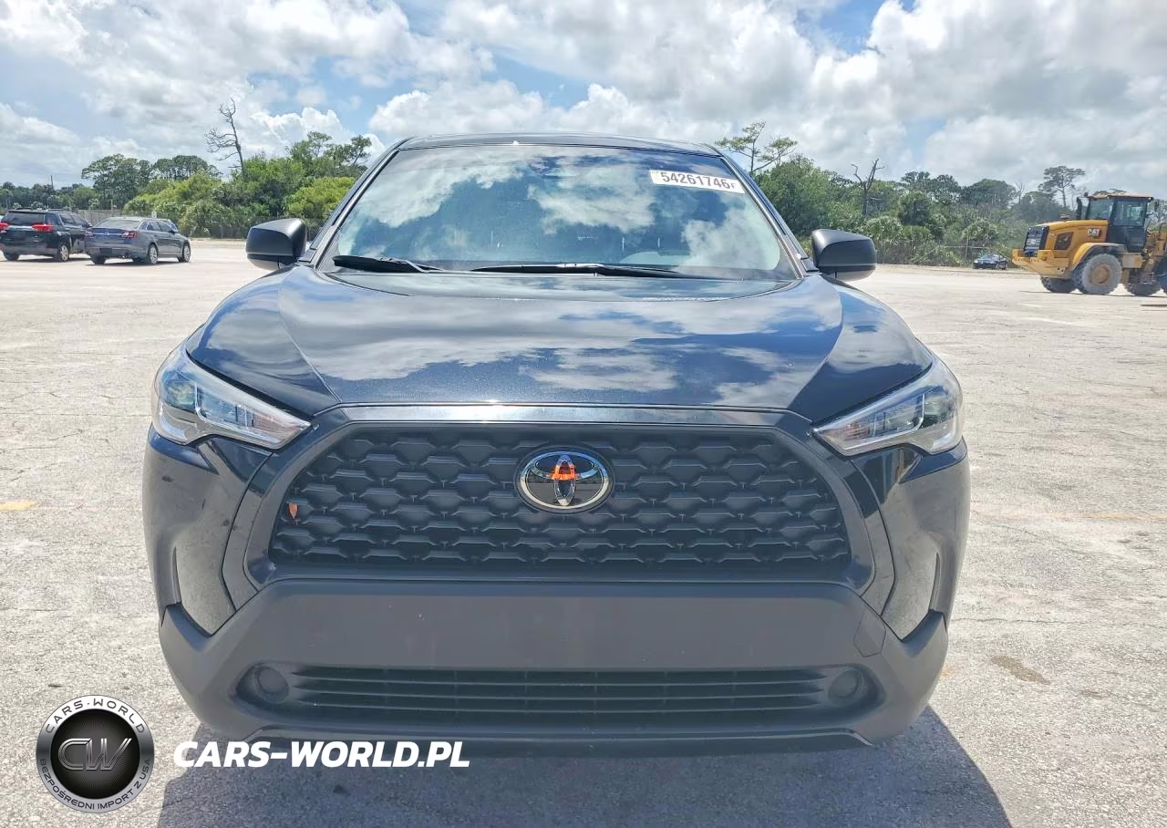 2025 Toyota Corolla Cross L VIN:7MUAAAAG6SV123522 - 5