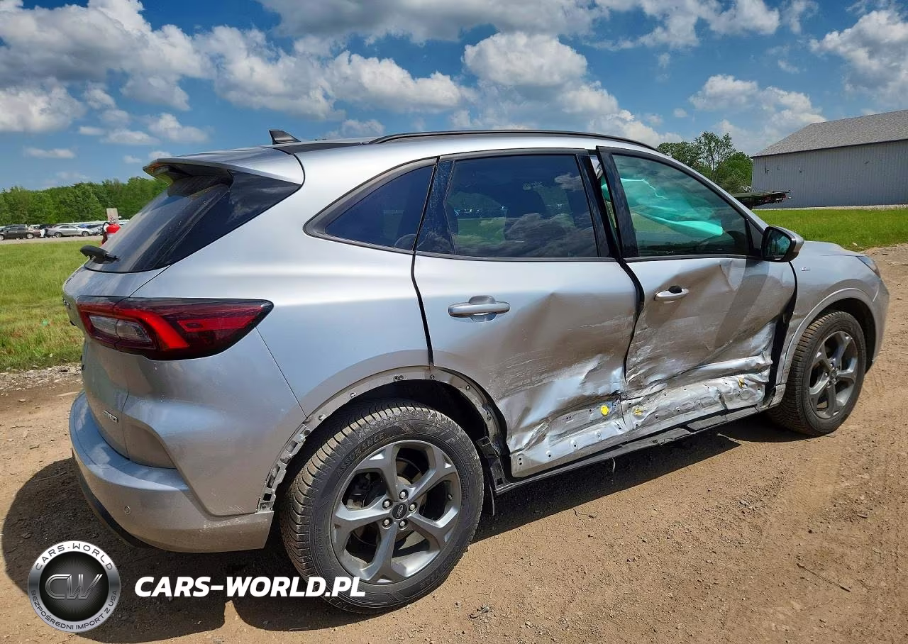 2023 Ford Escape St Line Select VIN:1FMCU9NAXPUB27568 - 3