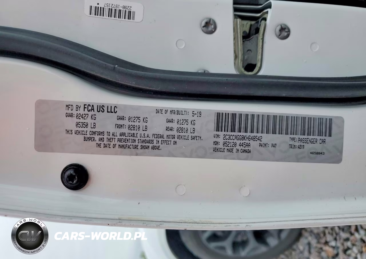 2019 Chrysler 300 S VIN:2C3CCAGG8KH648542 - 12