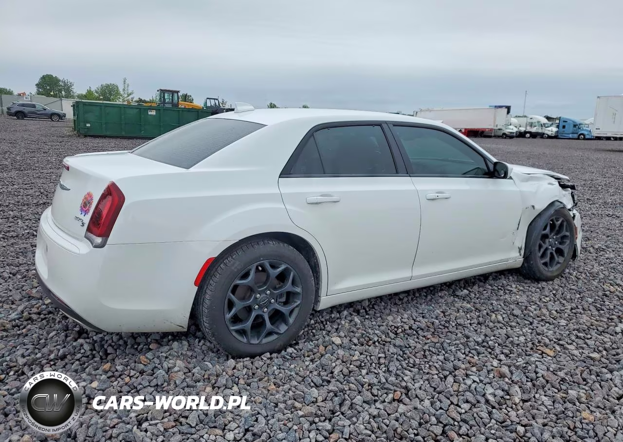 2019 Chrysler 300 S VIN:2C3CCAGG8KH648542 - 3