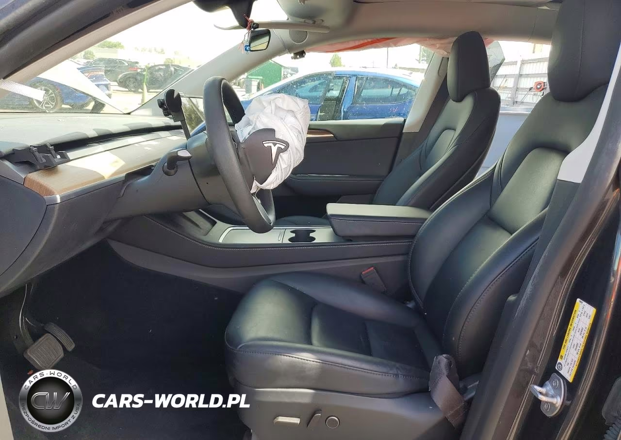 2024 Tesla Model Y VIN:7SAYGDED4RF038592 - 7