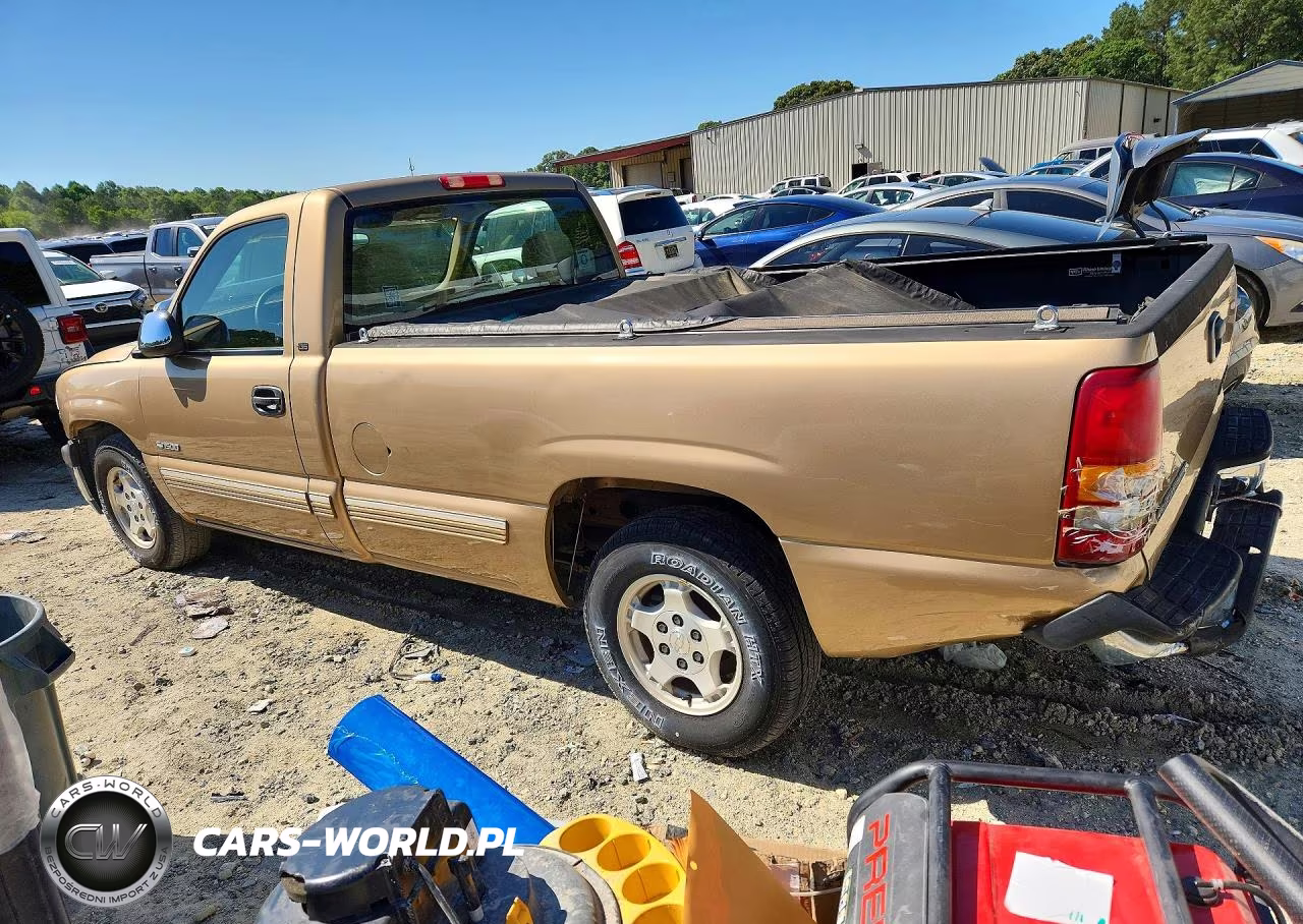 1999 Chevrolet Silverado C1500 VIN:1GCEC14V3XE125435 - 2