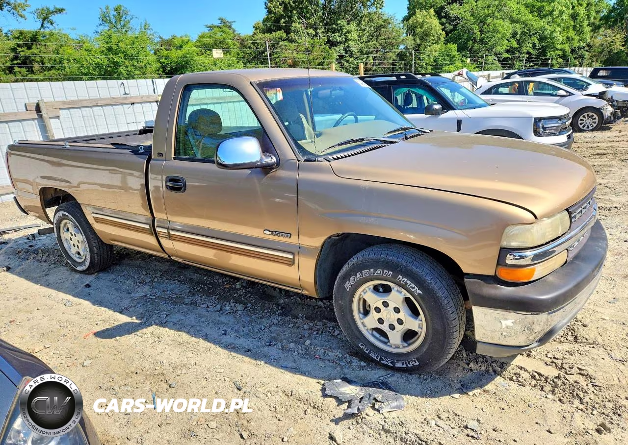 1999 Chevrolet Silverado C1500 VIN:1GCEC14V3XE125435 - 4