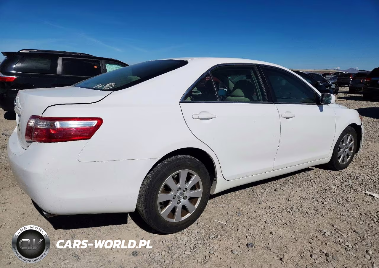 2007 Toyota Camry Xle VIN:4T1BE46KX7U646980 - 3