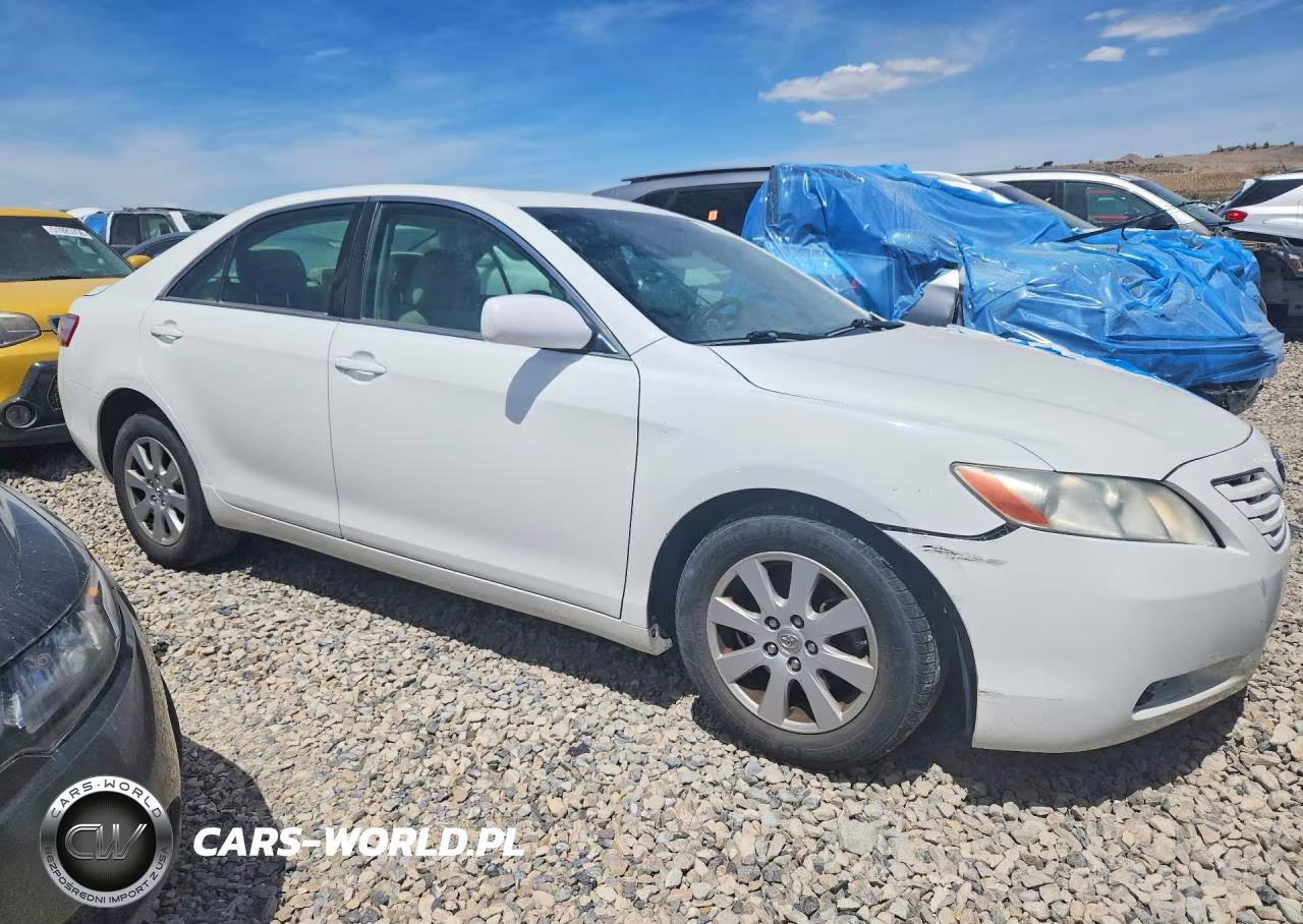 2007 Toyota Camry Xle VIN:4T1BE46KX7U646980 - 4