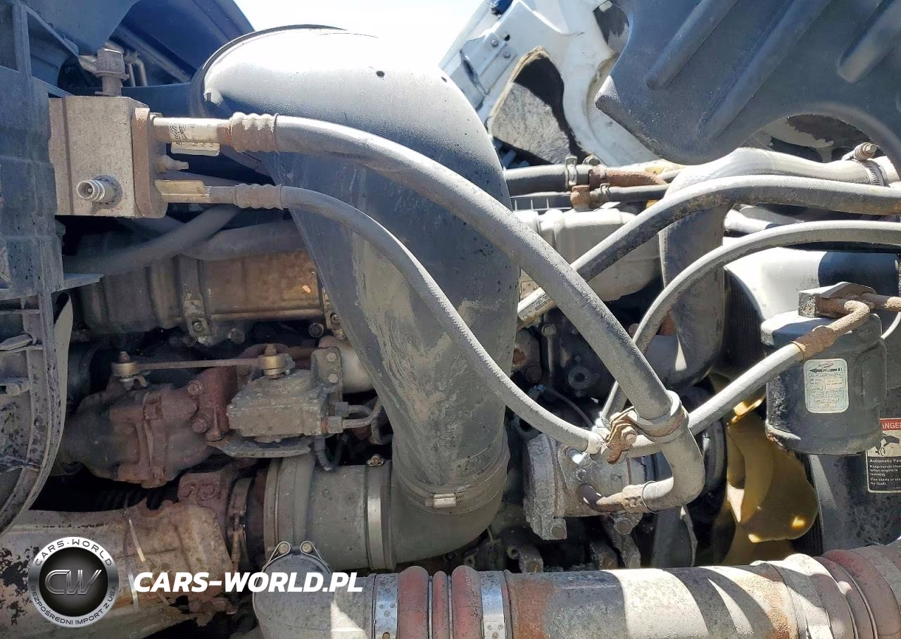 2015 Freightliner Cascadia 125 VIN:3AKJGLD68FSGH6697 - 7
