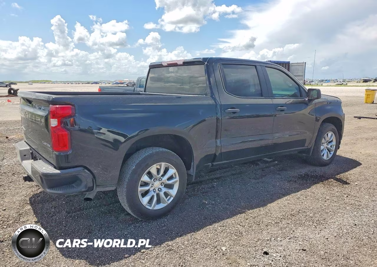 2021 Chevrolet Silverado C1500 Custom VIN:1GCPWBEK0MZ216242 - 3