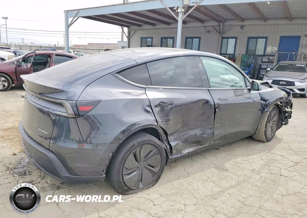 2026 Tesla Model Y VIN:7SAYGDEE3TF516453 - 3