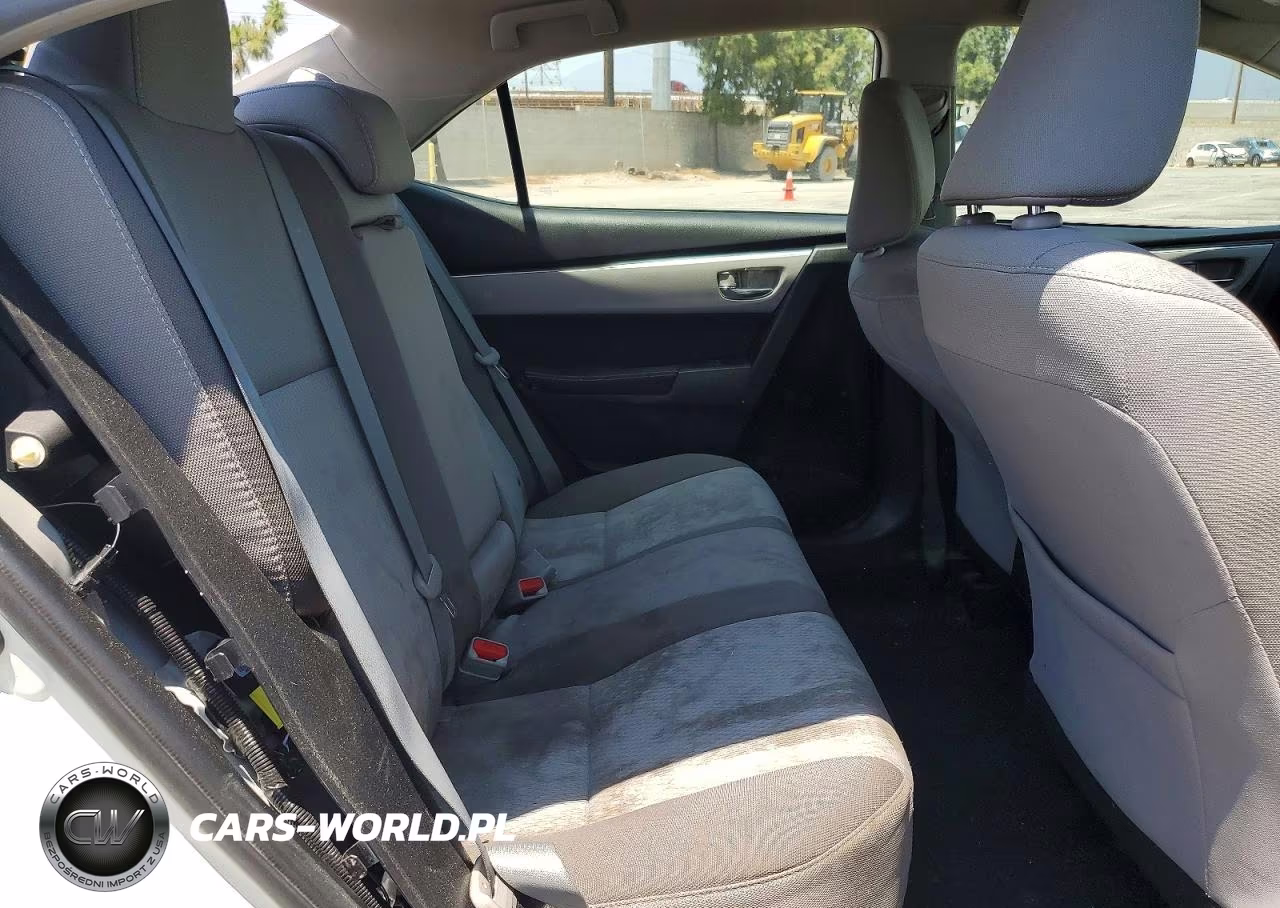 2017 Toyota Corolla Le VIN:5YFBURHE2HP653139 - 10