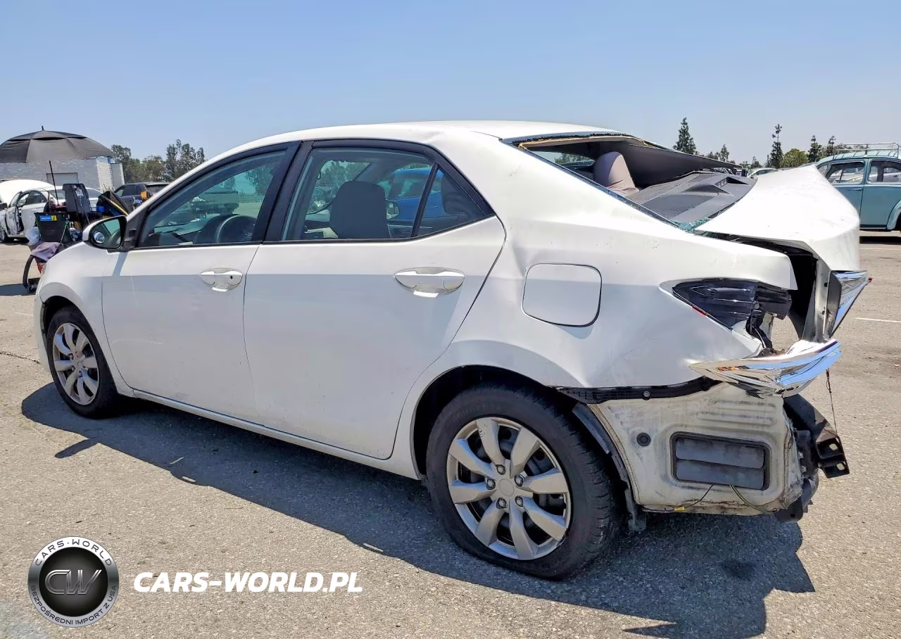 2017 Toyota Corolla Le VIN:5YFBURHE2HP653139 - 2